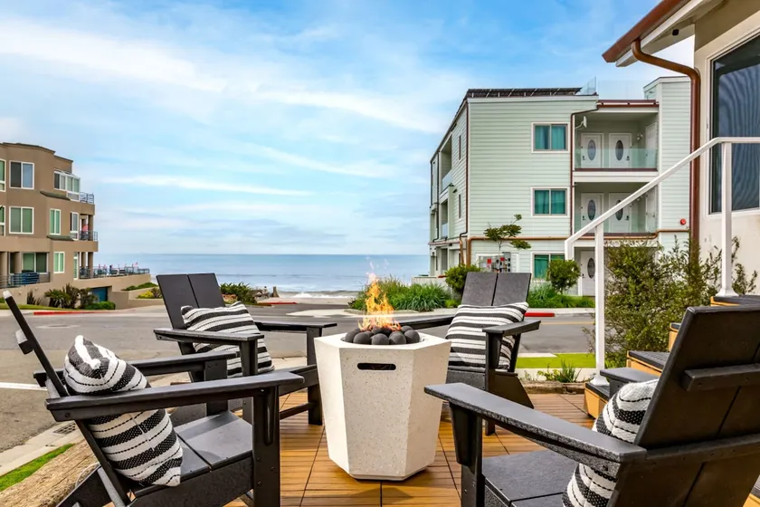 Ocean View Townhome w/ Spa, FirePit & EV Charger - Image 1