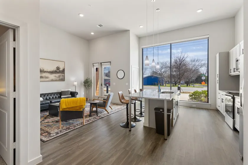 Luxury Townhouse-Style Apartment HGV 1022 - Image 1