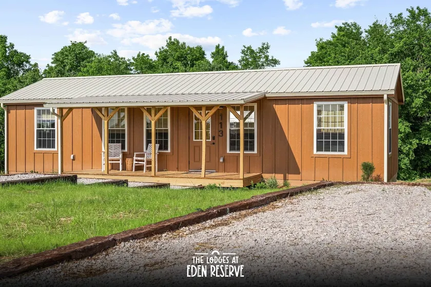Lodge 113 at Eden Reserve—Safari Cabin Near Ark - Image 1