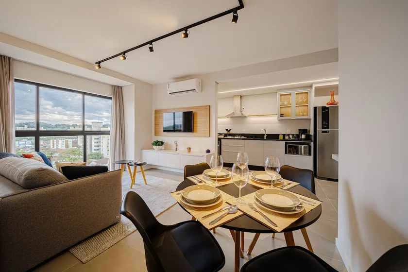 Flip Key | City View - Image 1