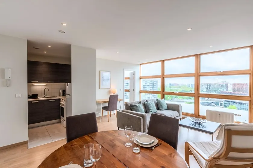 One bedroom apartment at the foot of the stations - Image 1