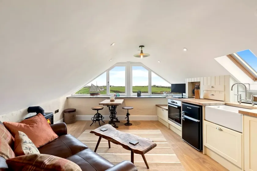 Swn y Môr - 1 Bedroom Cottage - Whitesands - Image 1
