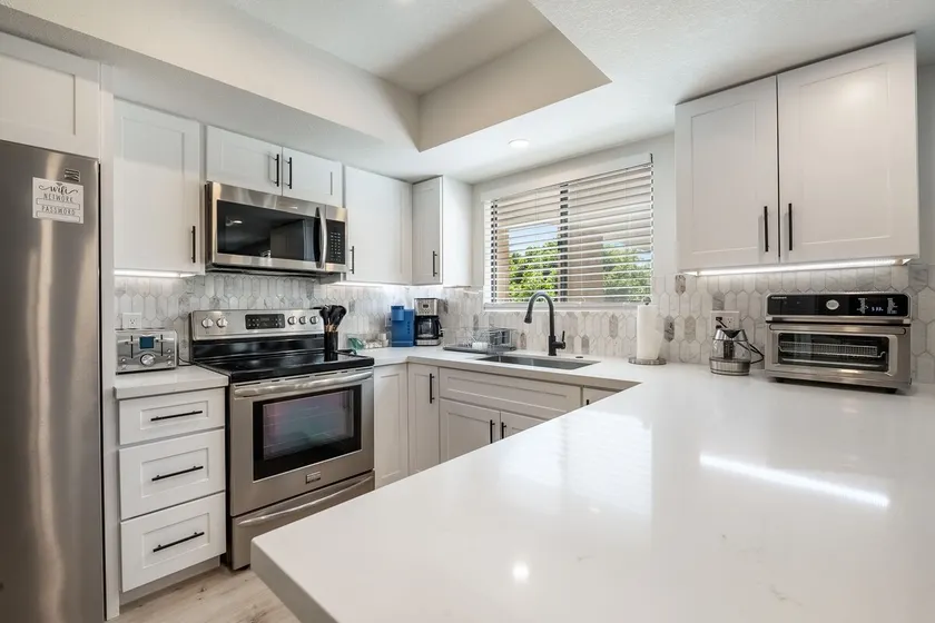 New Modern apt, vacation or long stay - Image 1