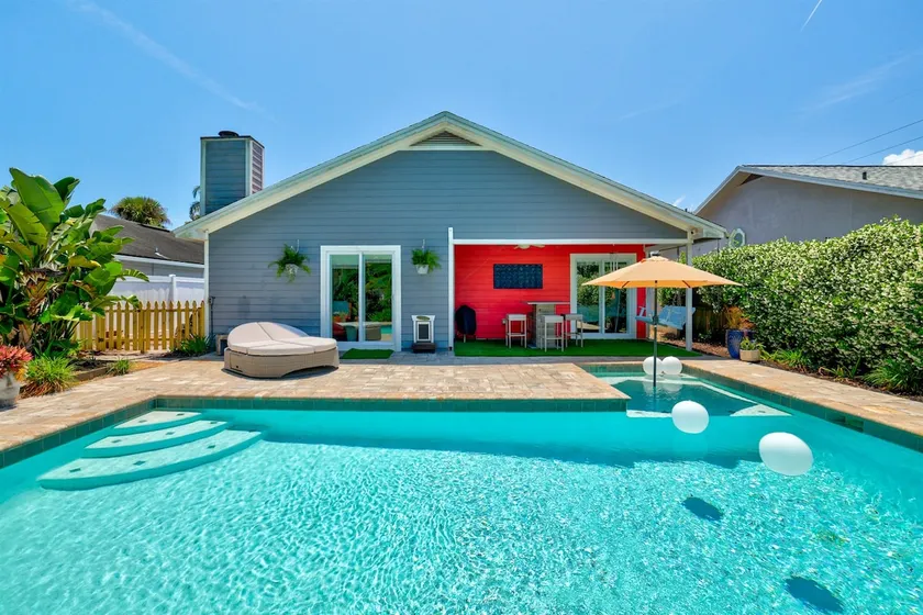 PrivateTropical Oasis in Jax Beach - Image 1