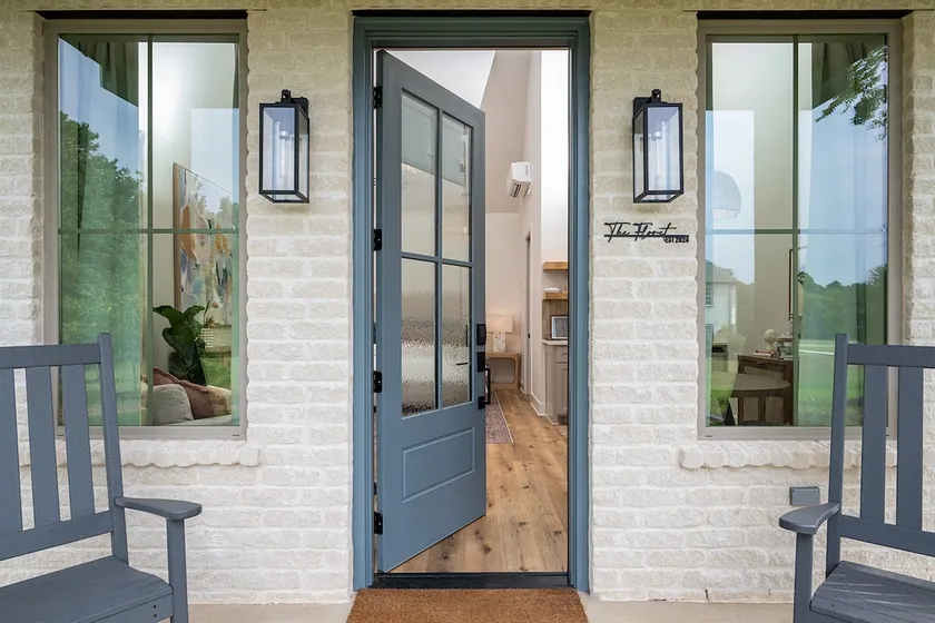 The Floret Cottage - Image 1