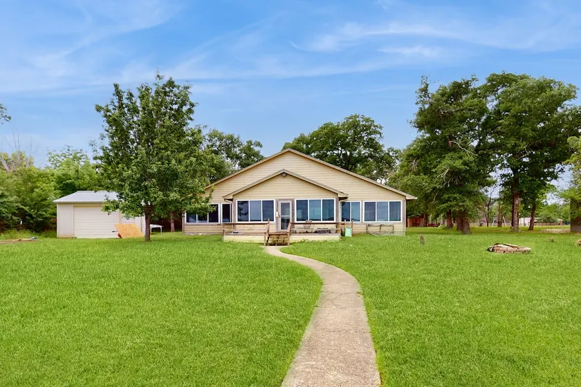 Waterfront Home on Lake Limestone w/ Dock - Image 1