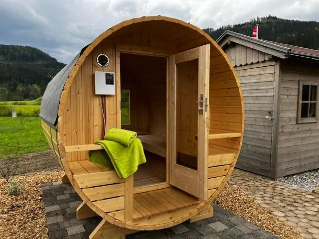 Sleeping Hut Apple (My Little Break, Göstling) - Image 1