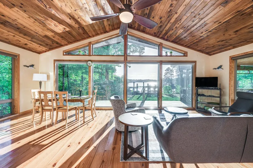 Waterfront Lancaster Cabin ~ 10 Mi to Kilmarnock! - Image 1