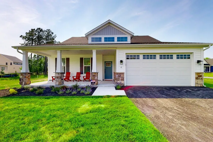 Sea Oaks Home: Updated w/ Patio Grill & AC - Image 1