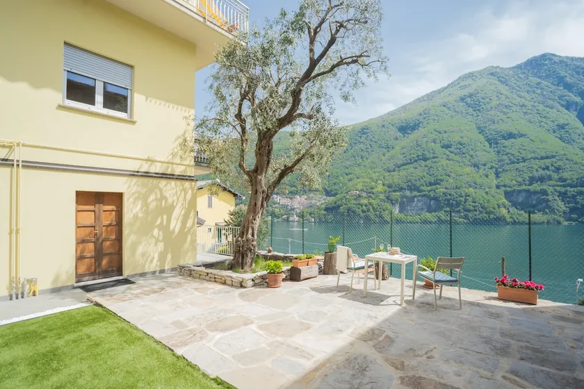 La Quiete with Private Garden by Rent All Como - Image 1