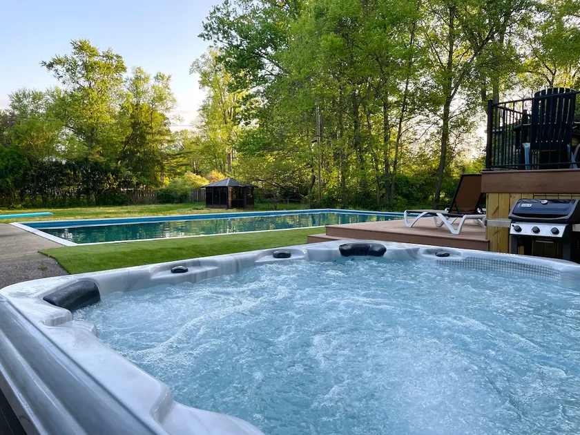 Pool | Kayaks | Hot Tub | Game Rooms | Sleeps 16 - Image 1