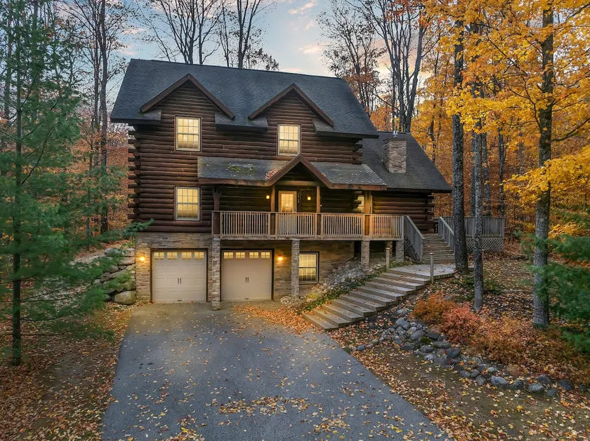 Ski-In/Ski-Out Chalet at the Top of The Highlands! - Image 1