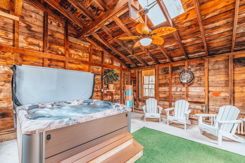 Location!Location!Pets & hot tub - Image 1