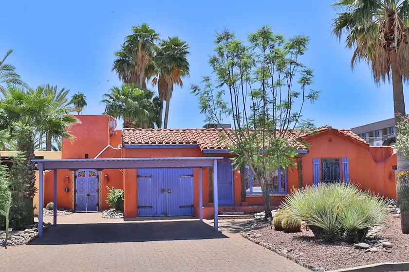Hacienda Arevalo close to U of A - Image 1