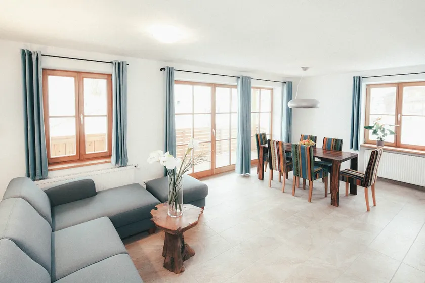 Stylish apt · 2BR & panorama balcony · Alps view - Image 1