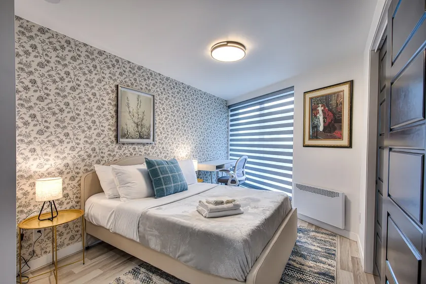 Charm & Comforts 1BR Apt NDG by Downtown Montreal - Image 1