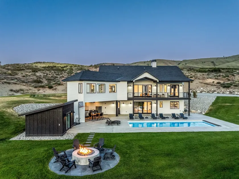 Luxury/Seasonal pool/Hot Tub/Fire Pit/Outdoor fun - Image 1