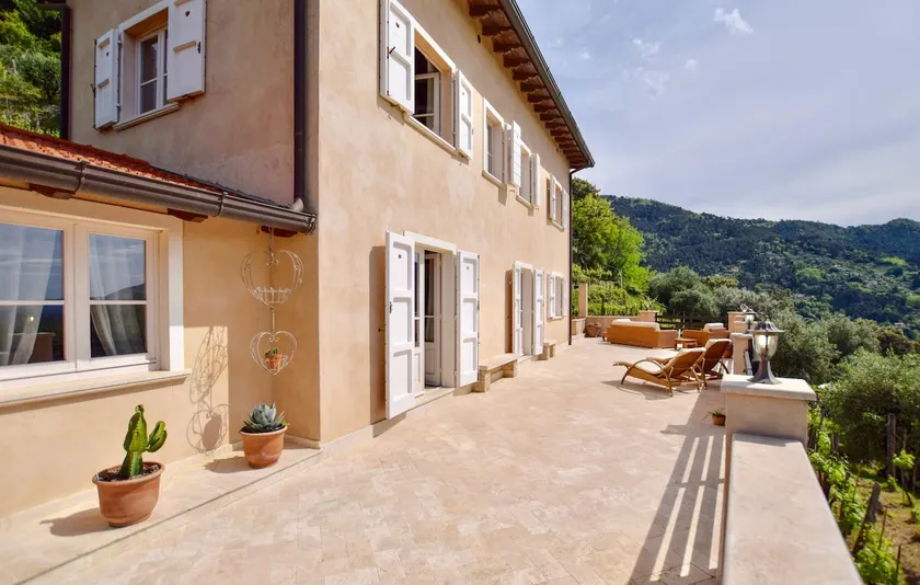 3 bedroom lovely home in Pietrasanta - Image 1