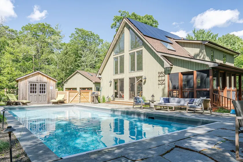 Cold Spring Mountain Retreat: Sun-filled Oasis - Image 1