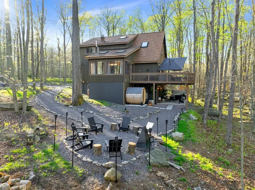 Private Chalet | Hot Tub, Sauna, Theater & Arcade - Image 1