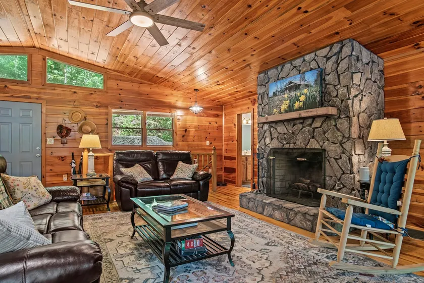 Dogwood Cabin - Image 1