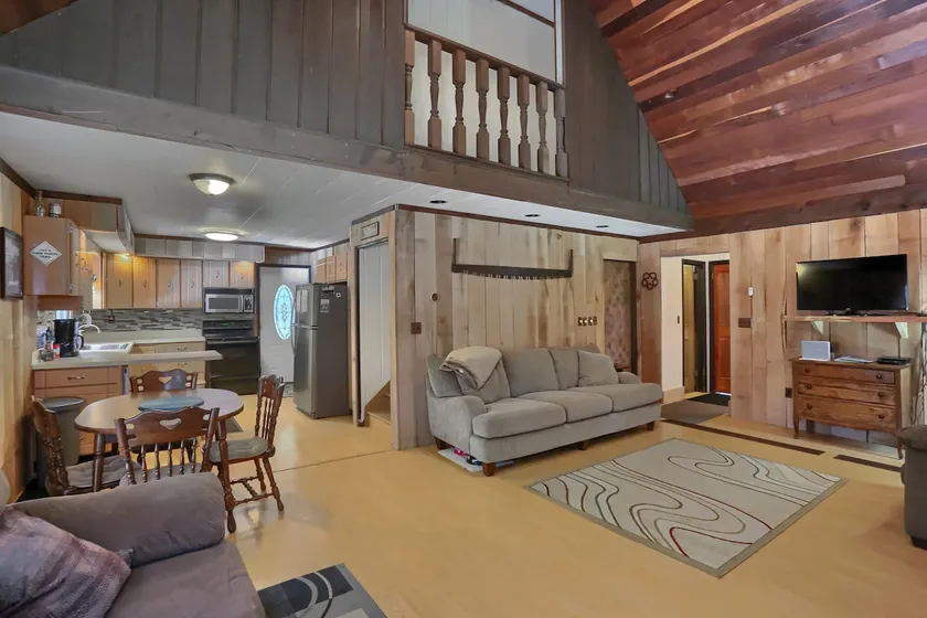 Pet Friendly | WiFi | Firepit | TV - Image 1