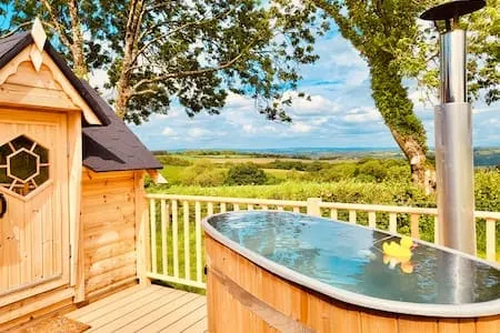 Rustic Cabin - Hot Tub & Exmoor Views - Image 1