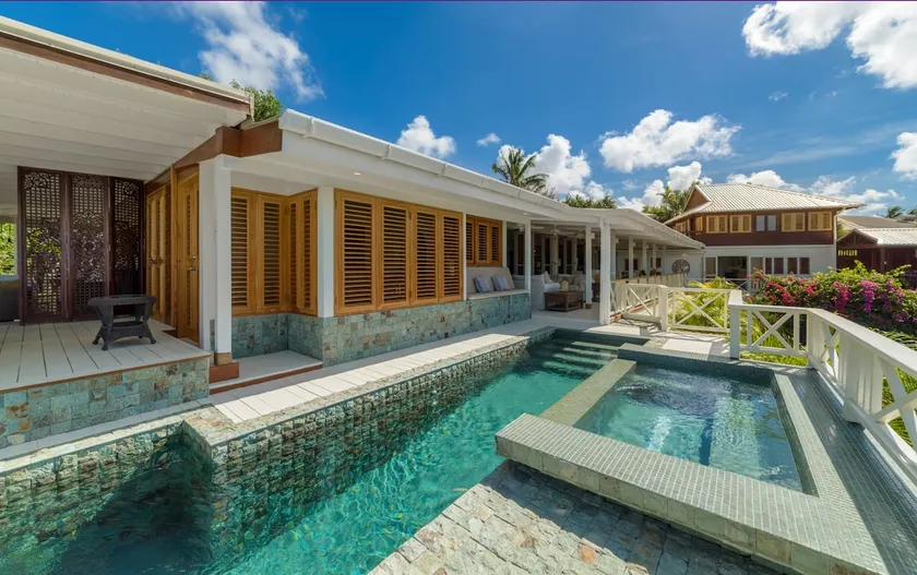 Unique island villa with pool & sunset views - Image 1
