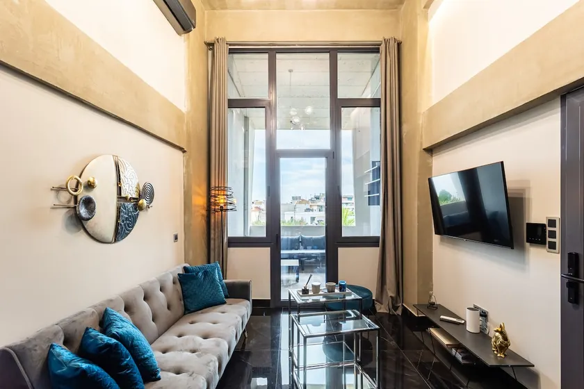 Ventiri Lofts - Cozy Penthouse with Balcony - Image 1