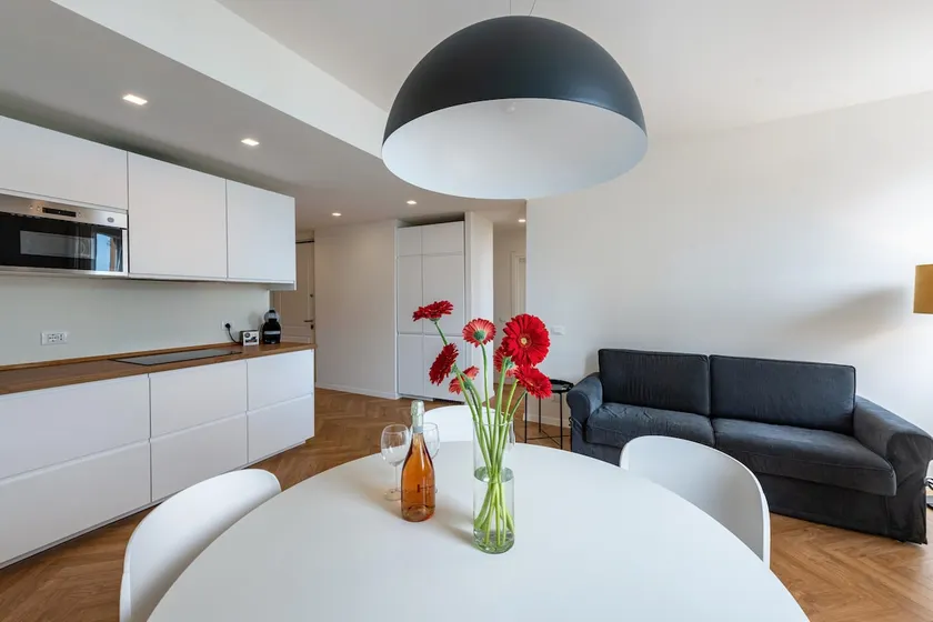 Apartamento 'Lumia's Flat - Lake View' con vistas al lago, Wi-Fi y aire acondicionado - Image 1