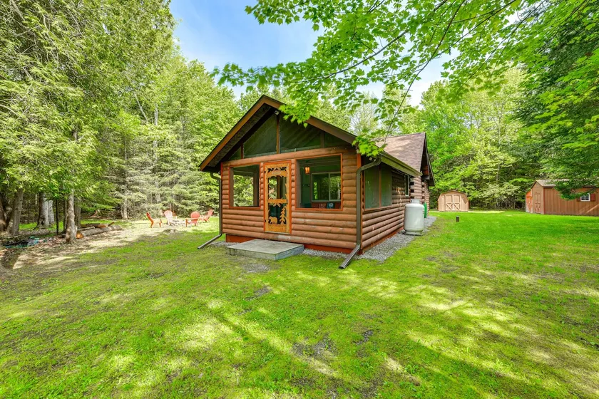 Cardinal Pines Cabin on 8 Acres - Dog Friendly! - Image 1