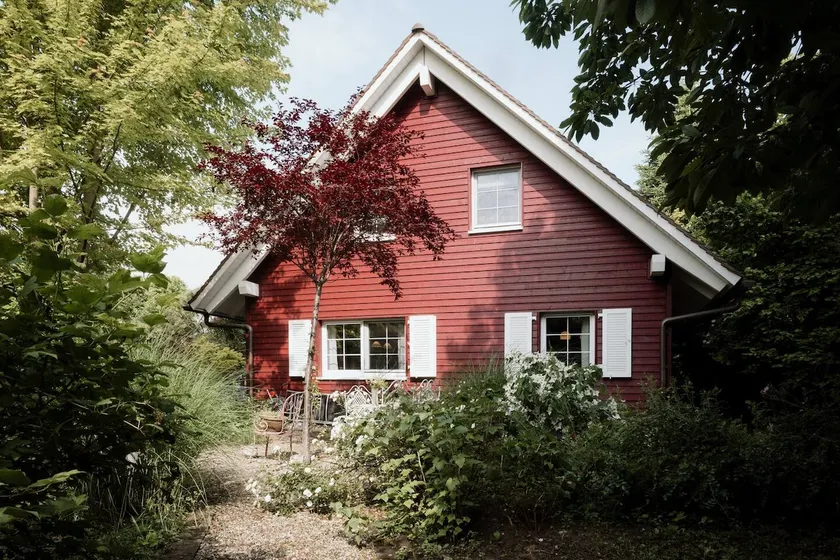 Swedish cottage & poetic garden - Image 1