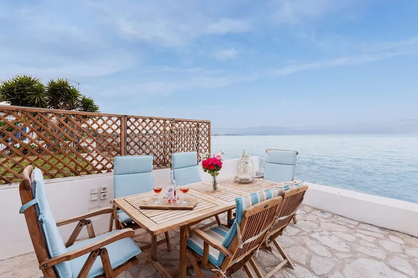 Seafront Evi's Hideaway - Petalidi Cozy Nest - Image 1