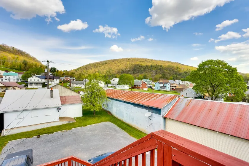 Loganton Townhome, Near Fly Fishing & Hiking! - Image 1