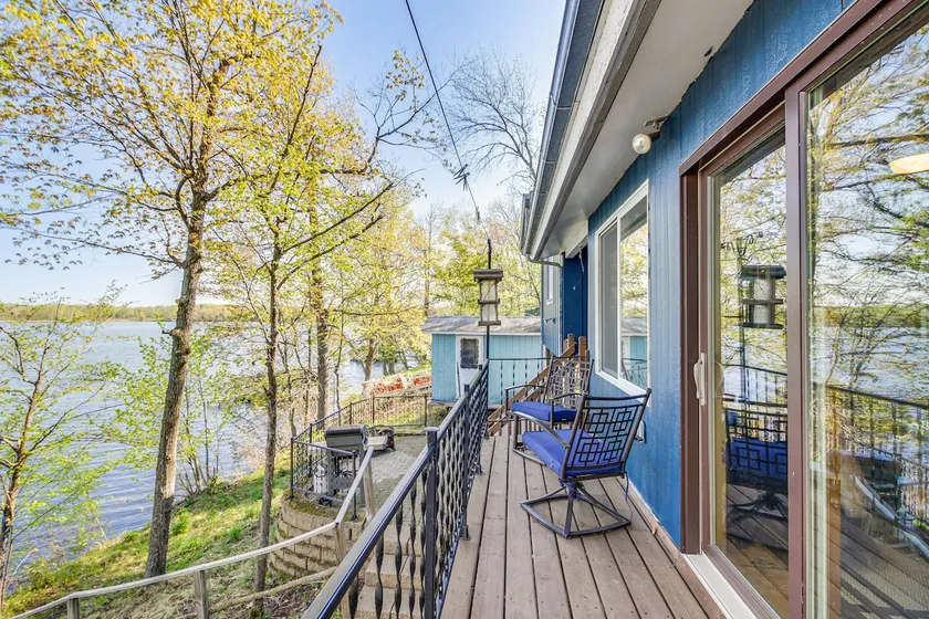 Waterfront Spirit Lake Cabin w/ Boat Rental! - Image 1