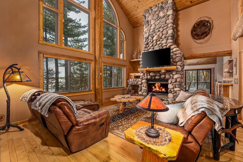 Lakefront, Hot Tub, Theatre, Game Rm, AC, FirePit - Image 1