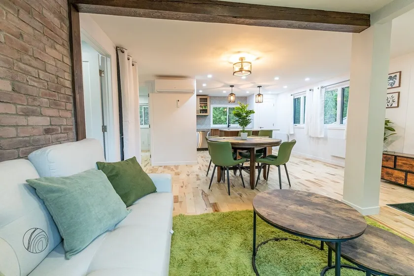Emerald | Spa | Lac Simon Access | Dog Accepted - Image 1