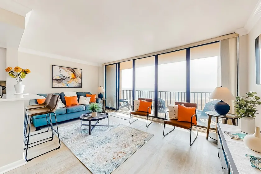 Enjoy views, resort amenities & a spacious condo f - Image 1