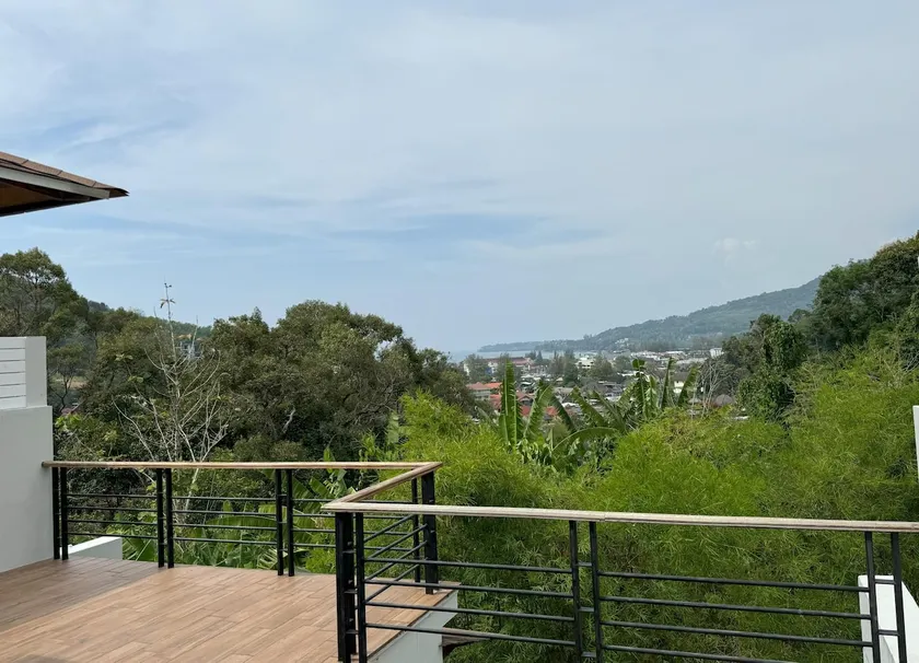 Kamala townhome with sea view terrace & pool - Image 1