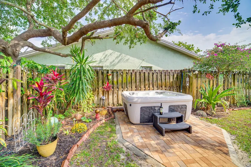 Hobe Sound Villa w/ Screened Porch: 4 Mi to Beach - Image 1