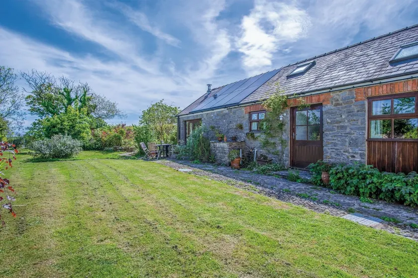 Haggard - 3 Bedroom Cottage - Manorbier - Image 1