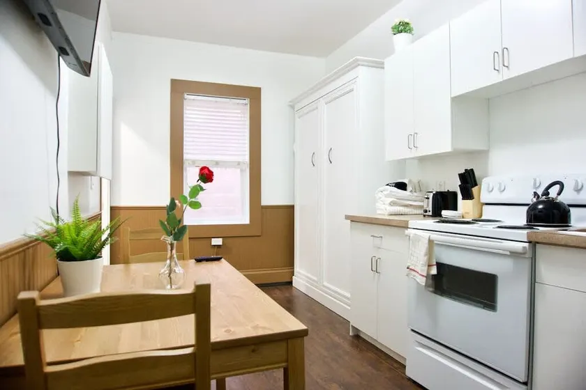 Affordable Micro Suite, Parking, 4k Smart TV, Down - Image 1