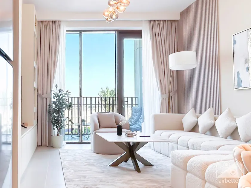 Luxury & Style at Dubai Creek 1B with balcony - Image 1