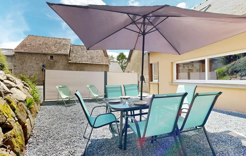 2 Bedroom Stunning Home In Sartilly-Baie-Bocage - Image 1