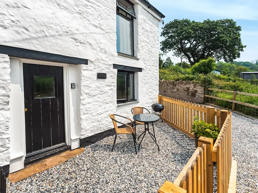 The Snug - Image 1