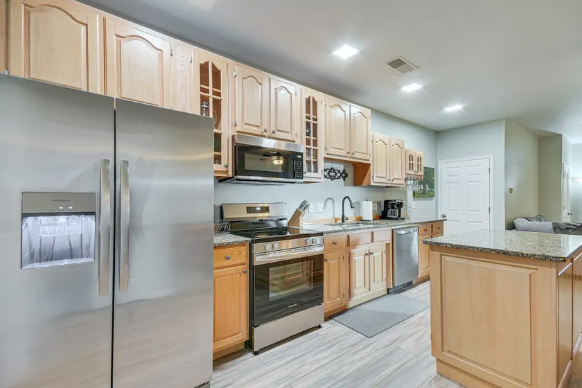 Pet-friendly Downtown Fulton Apt w/ Smart TV! - Image 1