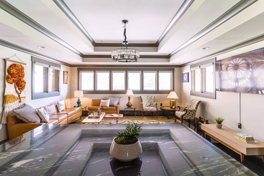 The Estate - Luxury with Pool Table & Game Room - Image 1