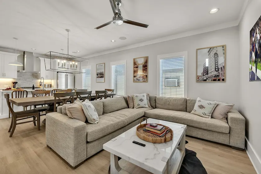 Double Treble - 2 Townhomes - Private Rooftops - Image 1