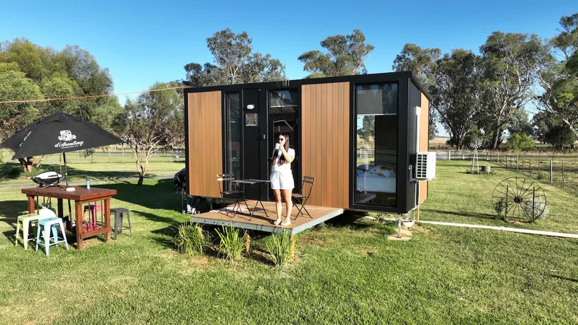 Doobron Farmstay by Tiny Away - Image 1