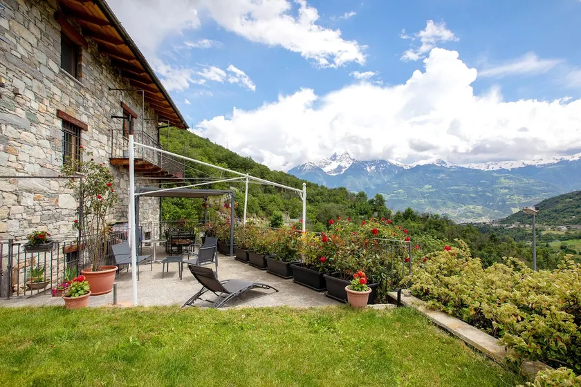 Ferienwohnung 'La Casa Di Pasky' mit Bergblick, Gemeinschaftsgarten und WLAN - Image 1